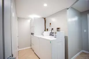 470 E Broadway, Long Beach, NY 11561 - Photo 14