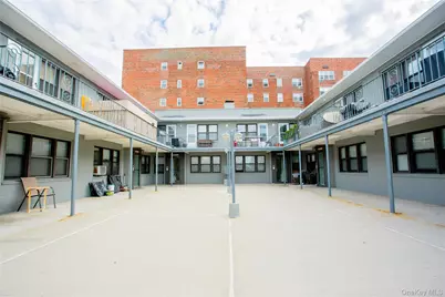 470 E Broadway #B-3, Long Beach, NY 11561 - Photo 4