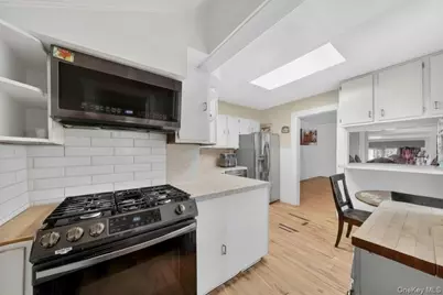 560 Locust Avenue, Port Chester, NY 10573 - Photo 16