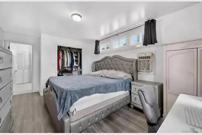 560 Locust Avenue, Port Chester, NY 10573 - Photo 18