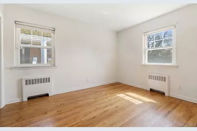 144-30 South Drive, Whitestone, NY 11357 - Photo 8