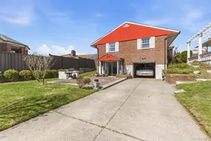 144-30 South Dr, Whitestone, NY 11357 - Photo 16