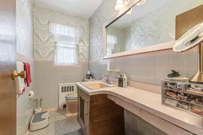 144-30 South Drive, Whitestone, NY 11357 - Photo 10