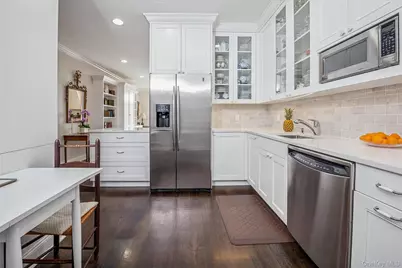 55 1st Street #414, Pelham, NY 10803 - Photo 14