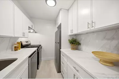 610 Waring Avenue #2H, Bronx, NY 10467 - Photo 16