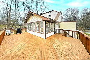 160 E Willow Tree Rd, Spring Valley, NY 10977 - Photo 22