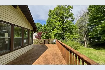 160 E Willow Tree Road, Spring Valley, NY 10977 - Photo 20