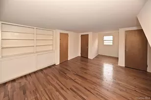 160 E Willow Tree Rd, Spring Valley, NY 10977 - Photo 18