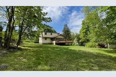 160 E Willow Tree Road, Spring Valley, NY 10977 - Photo 4