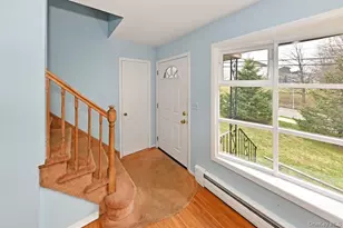 160 E Willow Tree Rd, Spring Valley, NY 10977 - Photo 8