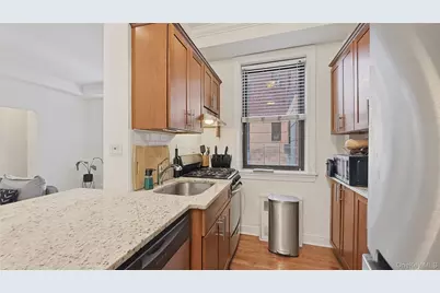 4489 Broadway #2D, New York, NY 10040 - Photo 2