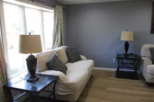 39 Split Cedar Dr, Islandia, NY 11749 - Photo 4