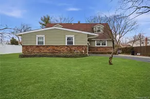 15 Newport Ave, Selden, NY 11784 - Photo 2