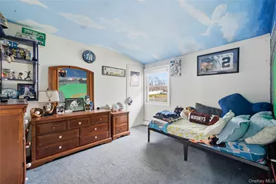 15 Newport Avenue, Selden, NY 11784 - Photo 18