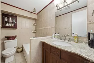 15 Newport Ave, Selden, NY 11784 - Photo 20