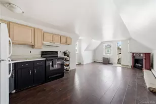 15 Newport Ave, Selden, NY 11784 - Photo 24