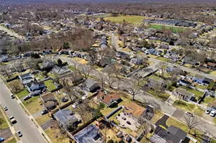 15 Newport Ave, Selden, NY 11784 - Photo 40