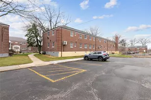 60-39 251st St, Little Neck, NY 11362 - Photo 20