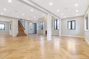 120 Baker Hill Rd, Great Neck, NY 11023 - Photo 18