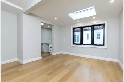 120 Baker Hill Road, Great Neck, NY 11023 - Photo 20