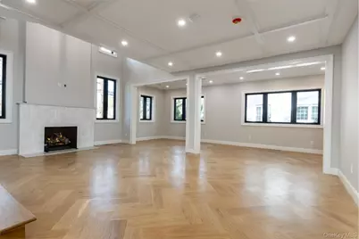 120 Baker Hill Road, Great Neck, NY 11023 - Photo 10