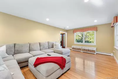 103 Bradley Avenue, White Plains, NY 10607 - Photo 12