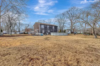 191 Hawthorne Street, Mastic, NY 11950 - Photo 12