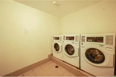 2517 Voorhies Avenue #1C, Brooklyn, NY 11235 - Photo 20