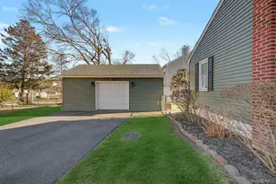 72 Harris St, Patchogue, NY 11772 - Photo 26