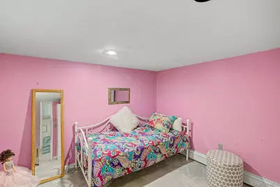 72 Harris Street, Patchogue, NY 11772 - Photo 22