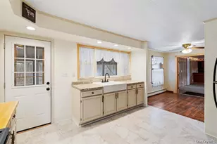 7 Red Top Rd, Wallkill, NY 12589 - Photo 6