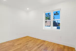 1011 E 221st St, Bronx, NY 10469 - Photo 12