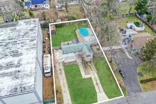 317 Centre Ave, Lindenhurst, NY 11757 - Photo 18