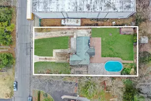 317 Centre Ave, Lindenhurst, NY 11757 - Photo 26