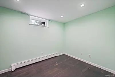 317 Centre Avenue, Lindenhurst, NY 11757 - Photo 44