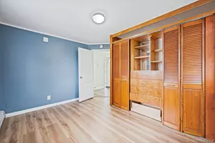 317 Centre Ave, Lindenhurst, NY 11757 - Photo 36