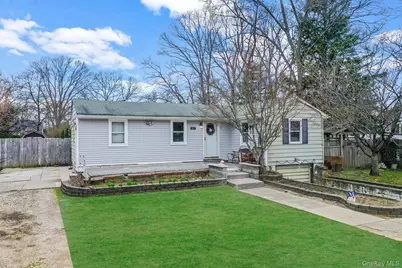 317 Centre Avenue, Lindenhurst, NY 11757 - Photo 1