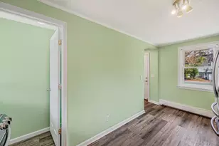 317 Centre Ave, Lindenhurst, NY 11757 - Photo 32