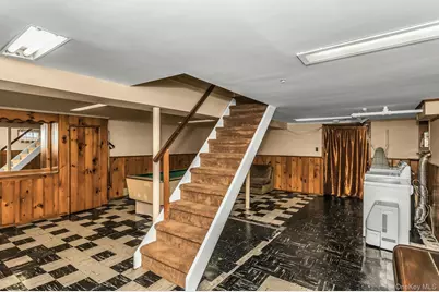 247 Knollwood Lane, Seaford, NY 11783 - Photo 20