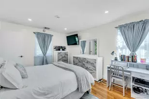 35 Grant Blvd, Hampton Bays, NY 11946 - Photo 14