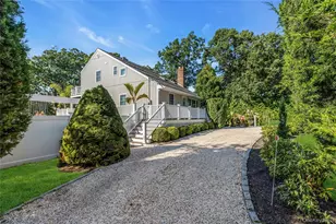 35 Grant Blvd, Hampton Bays, NY 11946 - Photo 4
