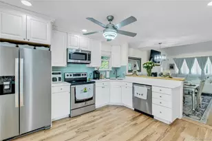 35 Grant Blvd, Hampton Bays, NY 11946 - Photo 10