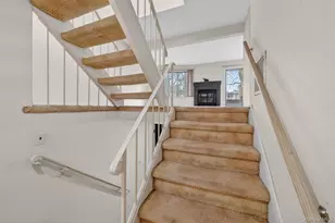 169 Treetop Cir, Nanuet, NY 10954 - Photo 4