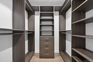 208 Cow Neck Rd, Port Washington, NY 11050 - Photo 20