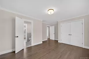 208 Cow Neck Rd, Port Washington, NY 11050 - Photo 28