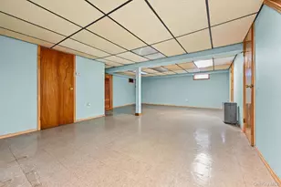 544 Birch St, West Hempstead, NY 11552 - Photo 26