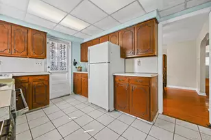 544 Birch St, West Hempstead, NY 11552 - Photo 10