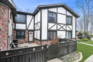 15 Birchwood Rd, Medford, NY 11763 - Photo 2