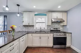 2478 Loft Ave, Baldwin, NY 11510 - Photo 4