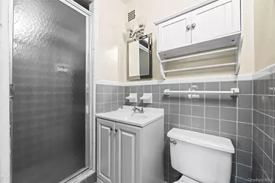 2835 Webb Avenue #9E, Bronx, NY 10468 - Photo 24